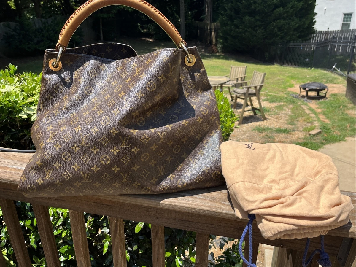 louis vuitton purse hobo