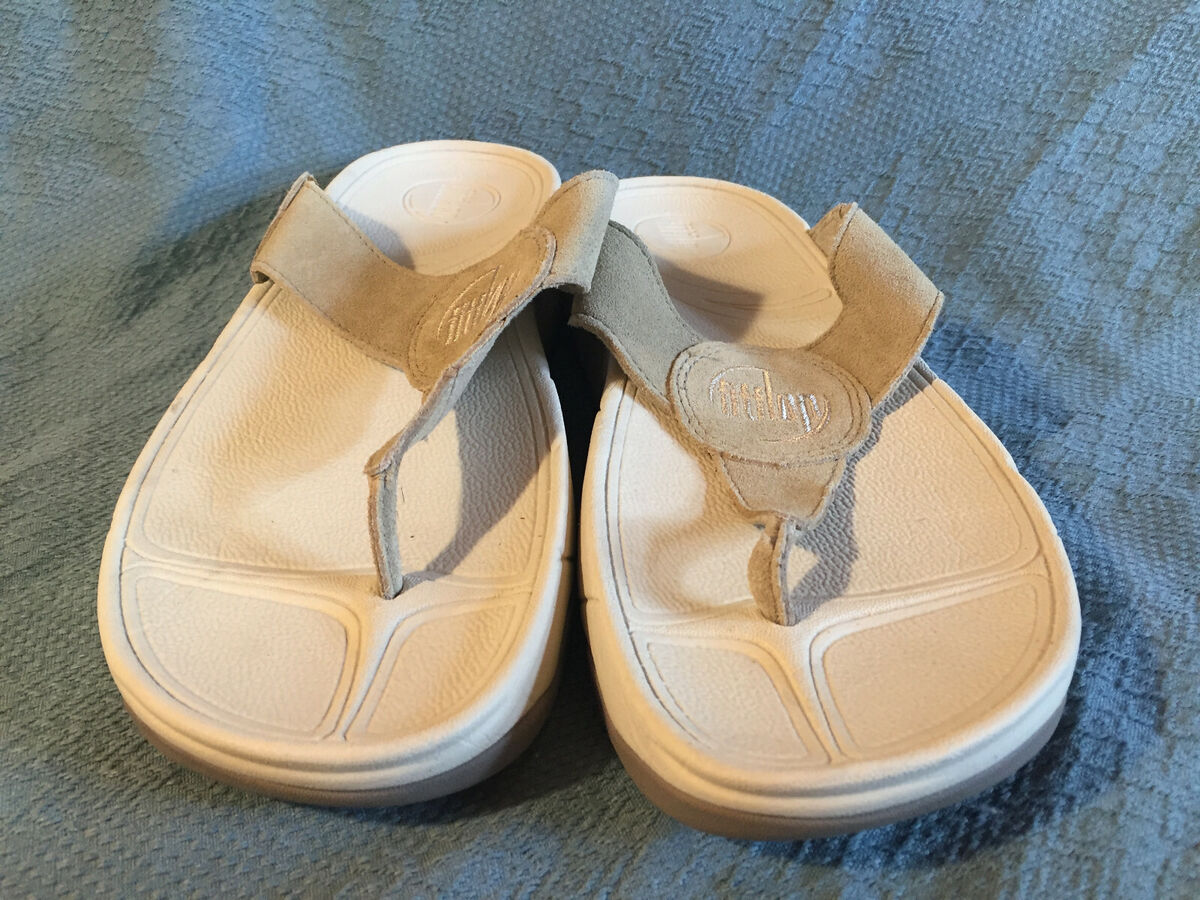 FitFlop sandals size 8 Micro WOBBLE board get a workout FitFlop sandals size 8 Micro WOBBLE board get a workout