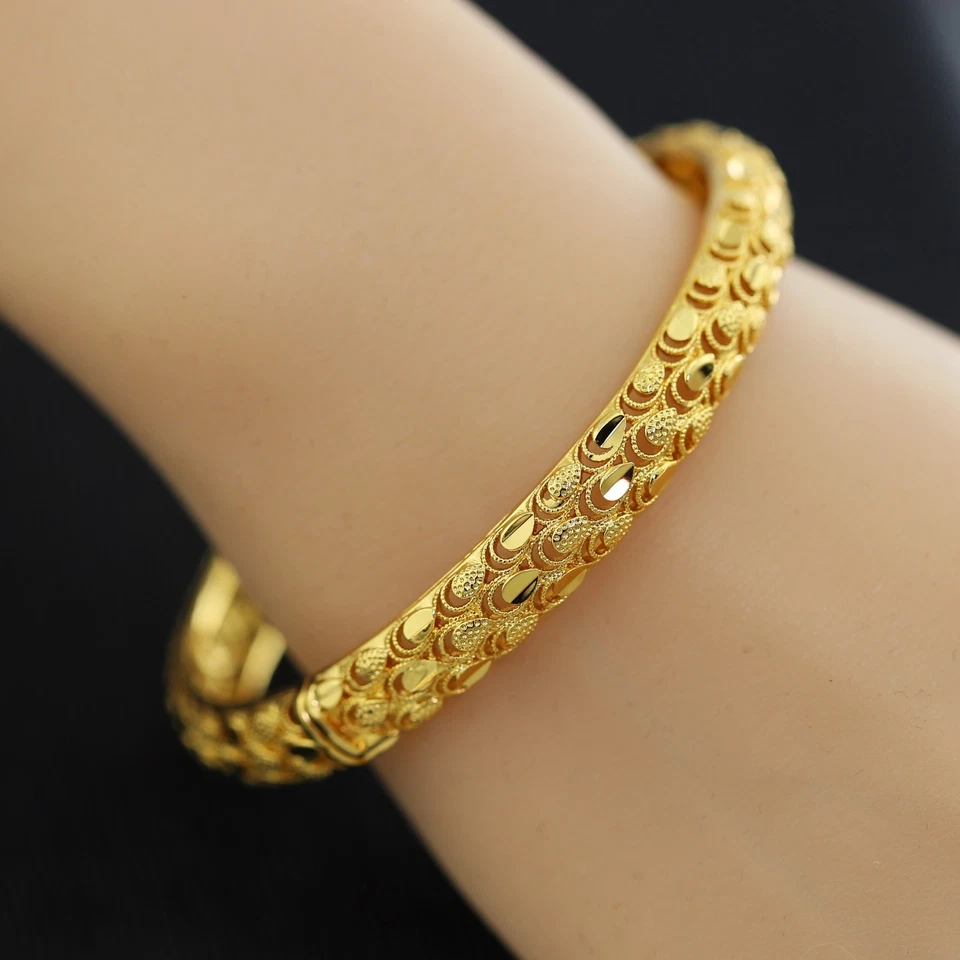 WOMENS VINTAGE FILIGREE 24K GOLD FILLED PEACOCK FEATHER COMFORT BAND BANGLE 60MM — 第 3/4 张图片