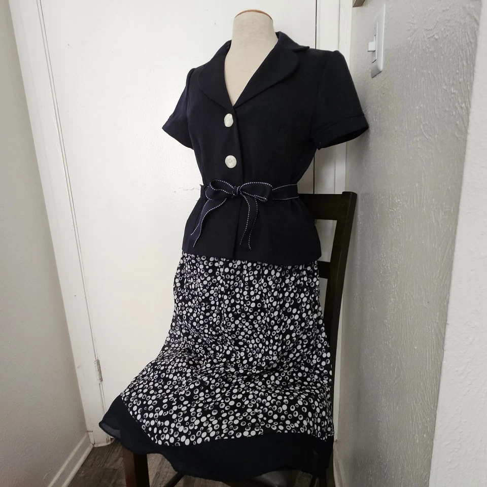 De Colección Dressbarn Conjunto de 2 Piezas Blusa Chaqueta y Falda Conjunto Azul Mujer 10 Usado en Excelente Condición Foto 4 de 4