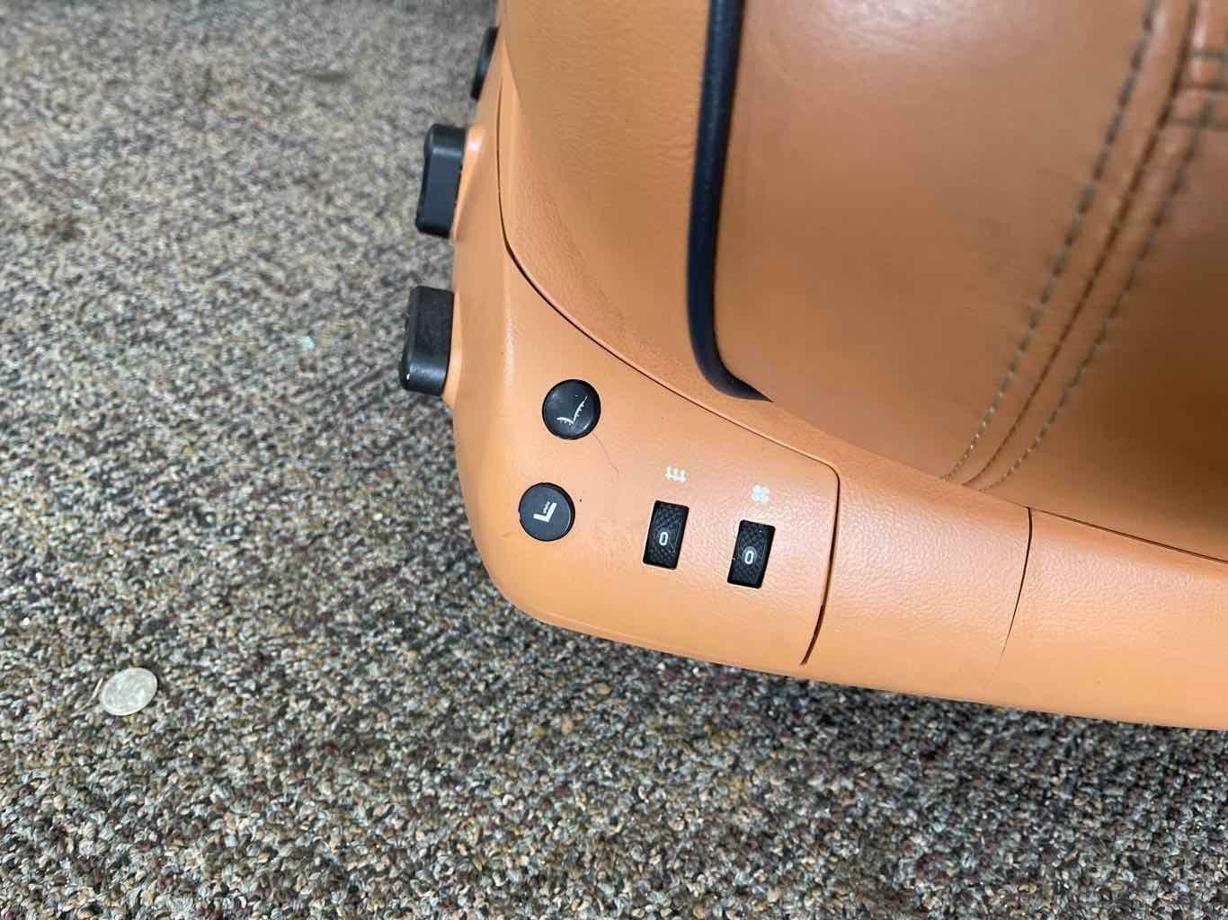 Front Seat MASERATI Right side Leather 07
