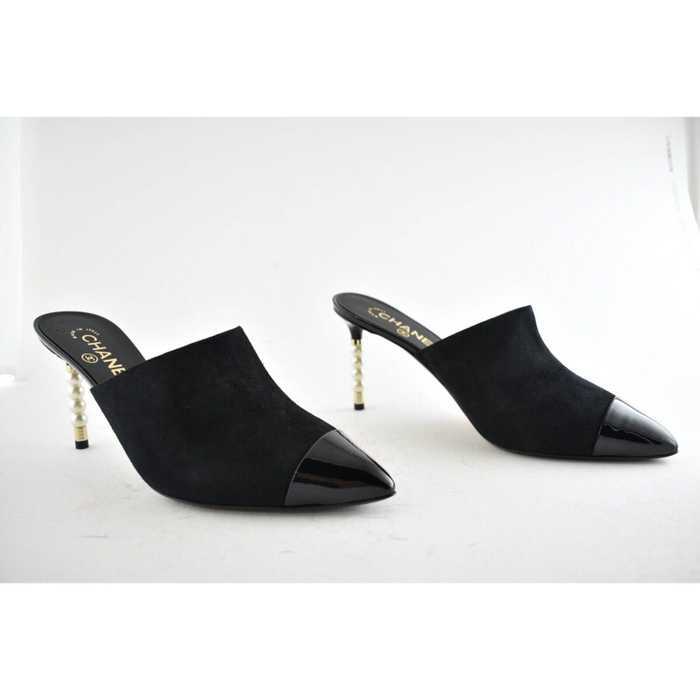 Chanel 20C Paris In Rome Pearl Black Suede Patent CC Mule