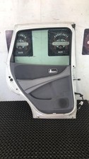 Porte arrière et accessoires Nissan TINO