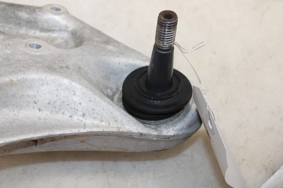 2007-2010 Saturn Sky Rear Left Control Arm Set OEM MO113 - Image 2 of 4