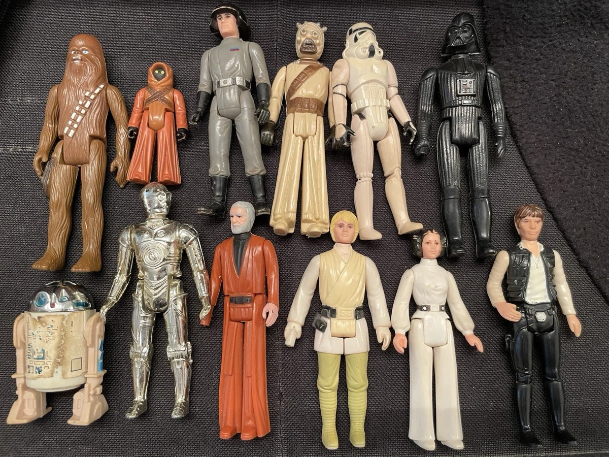 A lot of 6 vintage Star Wars action figures in Return of the Jedi packaging Kenn