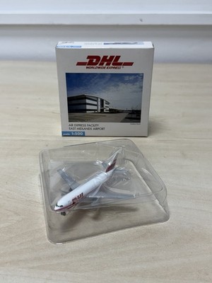 Herpa Wings 512107 Airbus A300-B4 DHL Air Express Facility East Midlands 1:500