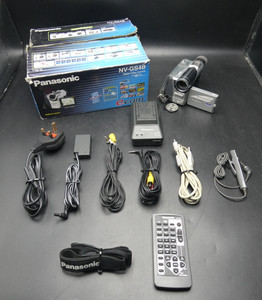 Panasonic Digital Video Camera Mini DV NV-GS3 mit Zubehör (Gebraucht