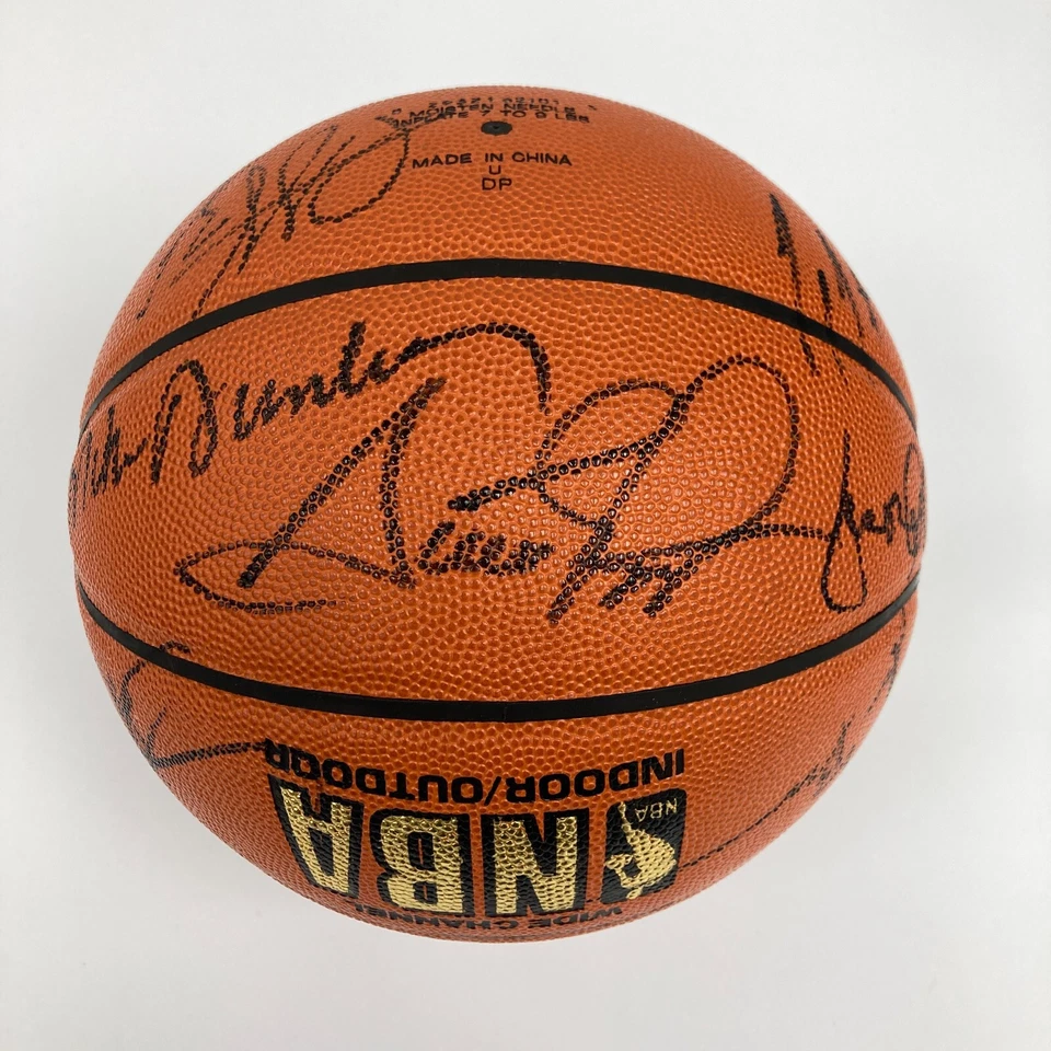 Scottie Pippen 1999-2000 Portland Trail Blazers Team Signed Basketball JSA COA - Image 4 of 4