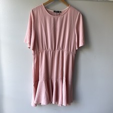 NEW Boohoo Blush Pink Short Sleeve Tiered Crepe Smock Dress Women’s Size 12