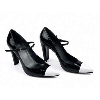Stuart Weitzman Vintage Black Patent Leather Mary Jane Pumps Women's Size 8