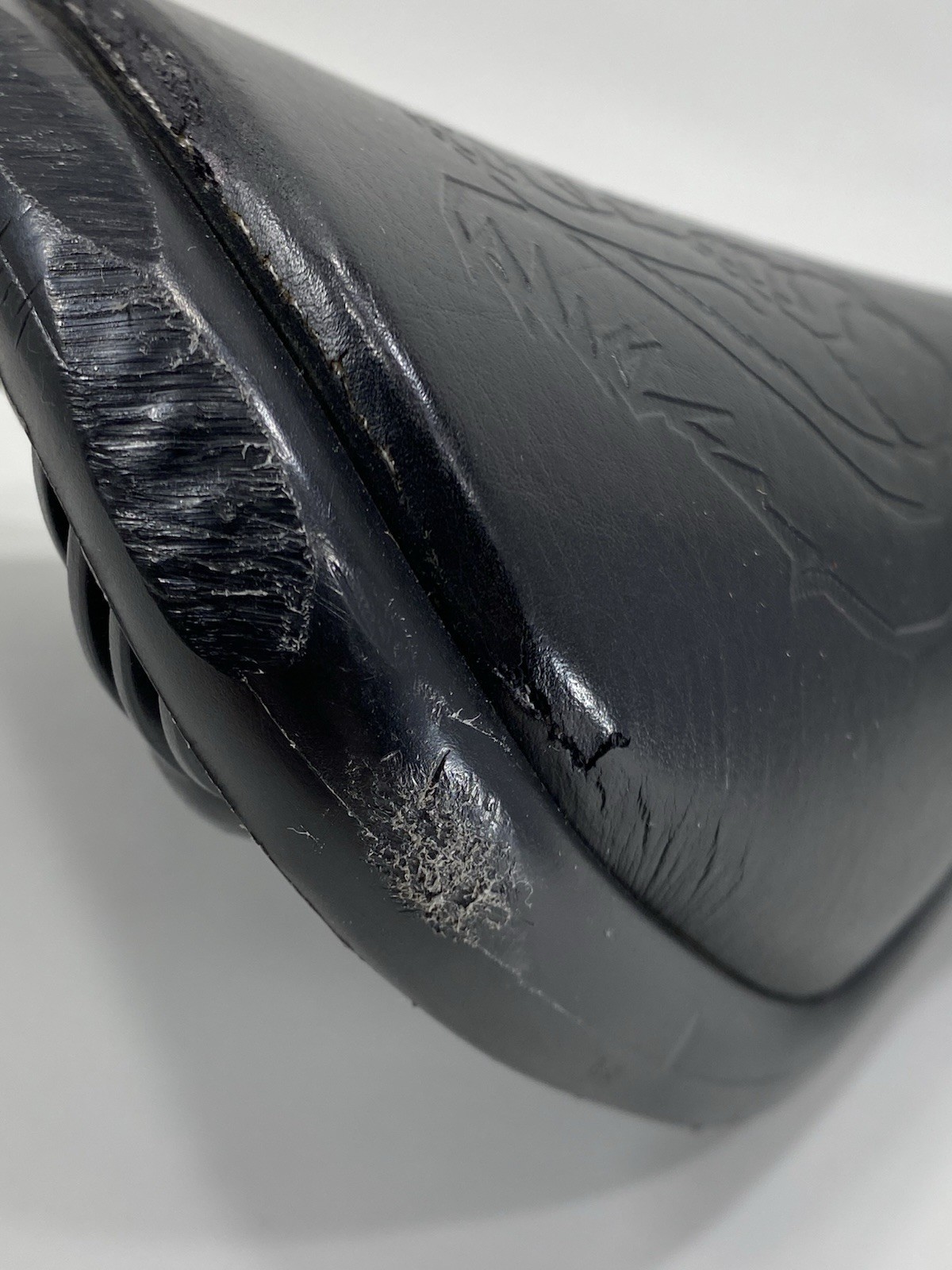 Mongoose Seat Dropnose Velo 283 Old Mid School BMX  Vintage Black Maurice Logo