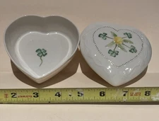 Belleek Irish Heart Shaped Trinket Box Shamrocks And Yellow Rose Ex Cond No Box