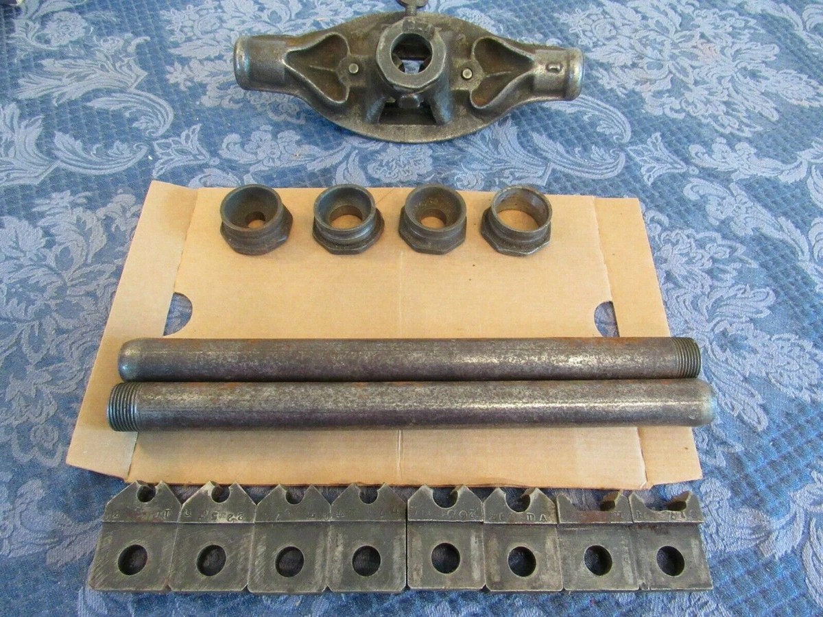 Vintage F. Armstrong Bridgeport CT Pipe Threader Die Set