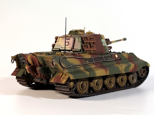 Carro armato pesante tedesco seconda guerra mondiale Pz. Kpfw. VI Ausf.B Konigstiger # scala 1/35 # ICM 35363 - Foto 14 di 15