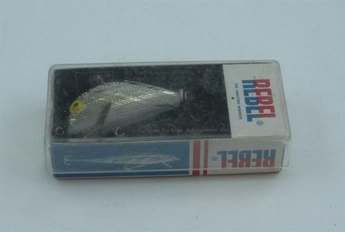 Leurre De Pêche Rebel J-303SW – Articulé – Bleu Méné Argent – Eau Salée