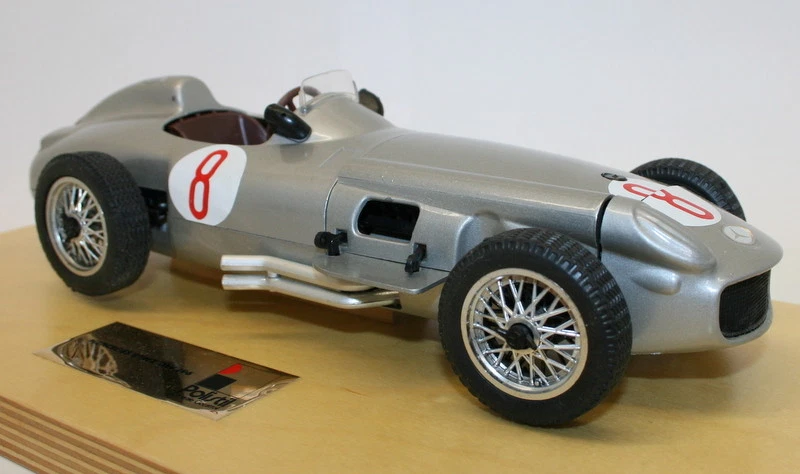 Polistil 1/16 Scale Diecast Model Car - Mercedes Benz RW 196 #8 - Immagine 3 di 4