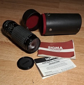 Sigma Zoom AF 75-300 F4.5-5.6 Zoom Lens. Untested.