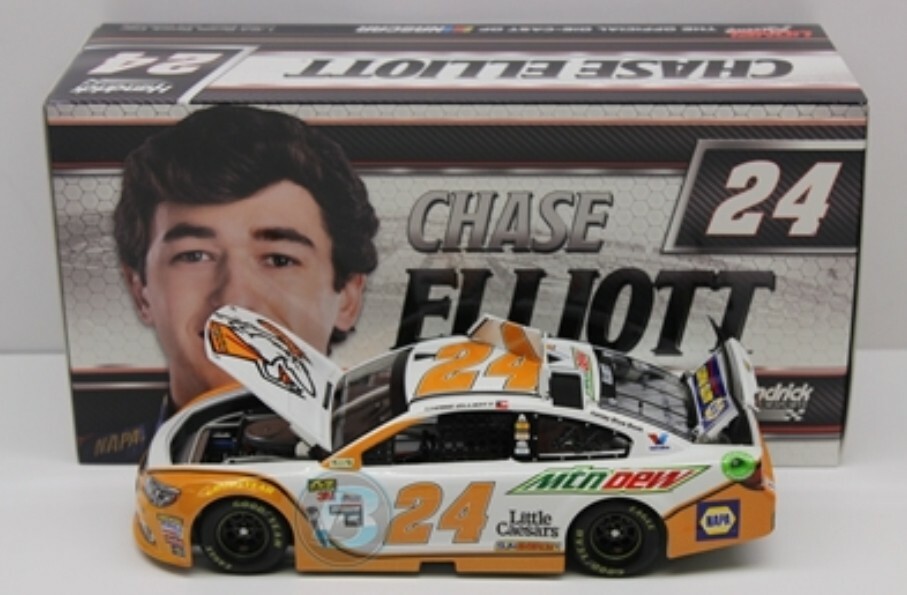 2017 CHASE ELLIOTT MOUNTAIN DEW LITTLE CAESARS 1 24th Scale Chevy SS 2017 CHASE ELLIOTT MOUNTAIN DEW LITTLE CAESARS 1 24th Scale Chevy SS