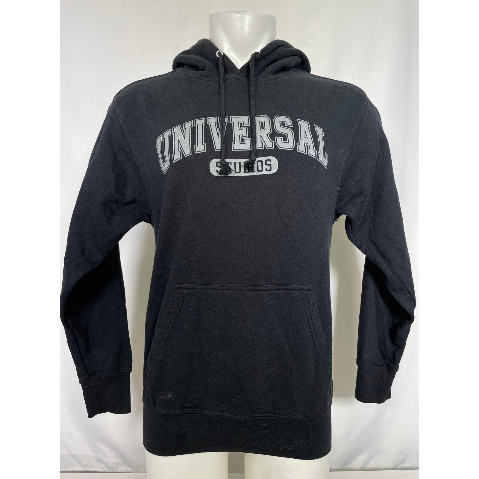 Universal Studios Black Theme Park Spellout Hoodi… - image 1