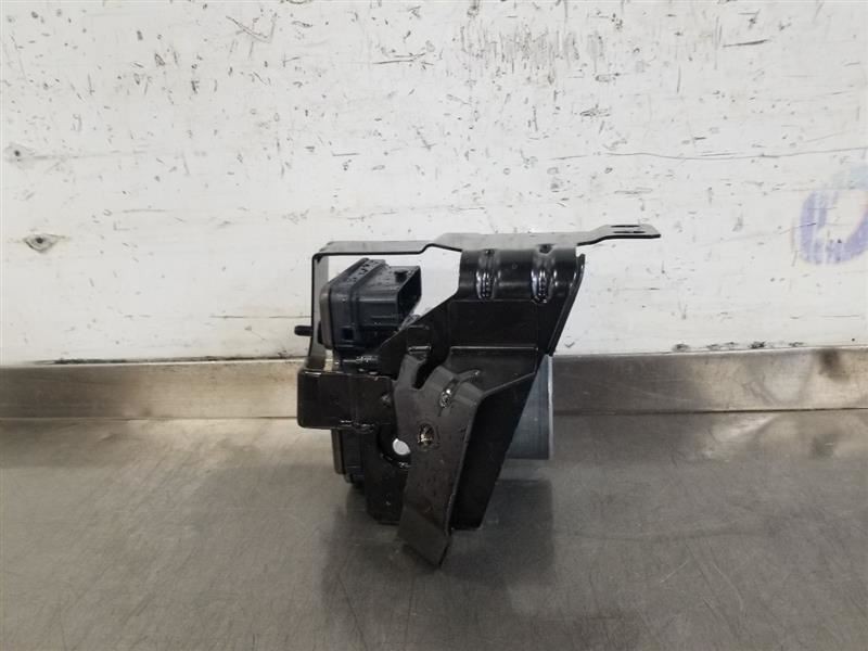 19 2019 MASERATI LEVANTE OEM ABS ANTI LOCK BRAKE PUMP 6701037380