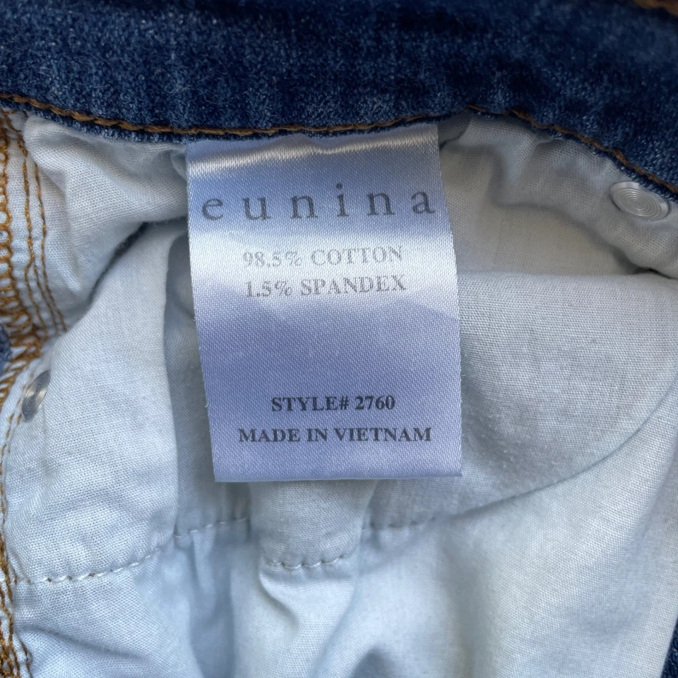 Pantalones cortos de mezclilla para mujer Eunina Cleo tiro medio alto bajo desgastado dobladillo deshilachado mediano Foto 4 de 4