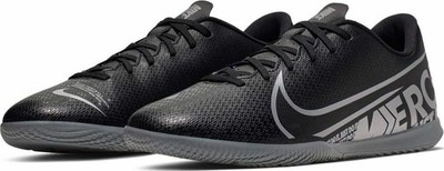 Nike Mercurial Vapor 13 Tech. Volky Football.