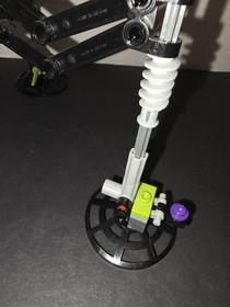Lego 7051 TRIPOD INVADER (Alien Conquest Series) Released In 2011 Retired