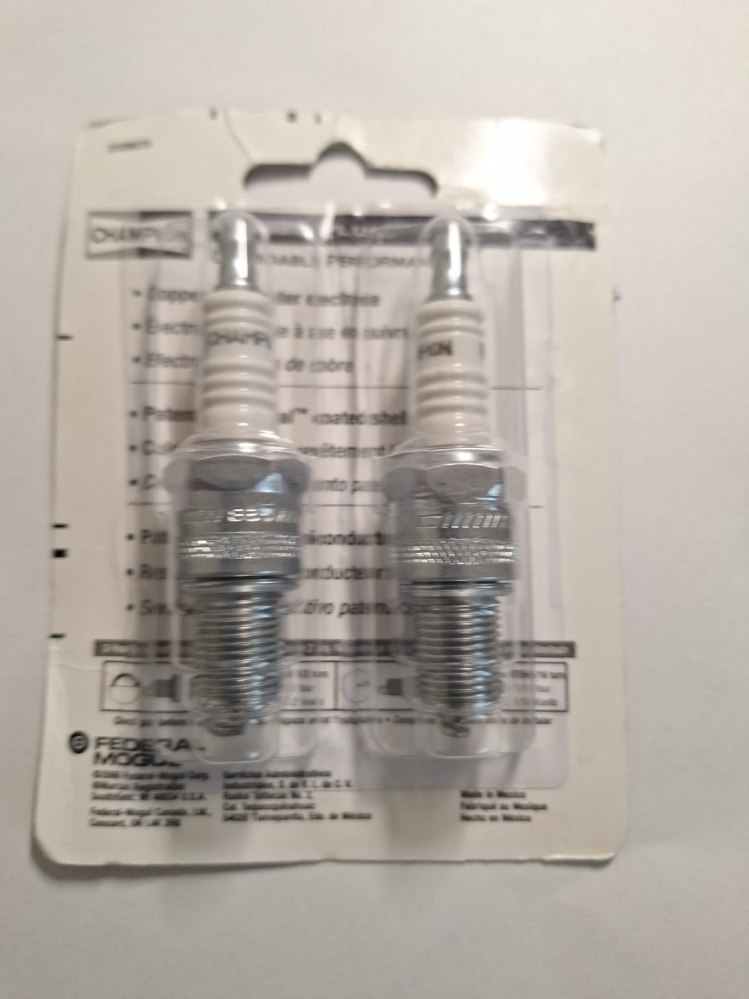 Pack Of 2 Genuine Champion Copper Plus Resistor Spark Plugs. RN11YC4 322