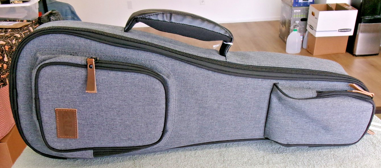Kala Goat Rock Gray Sonoma Coast Soprano Ukulele Case  DC-S-CL w/Aquila Strings