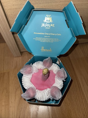 COP Y Harrods Cheryl Cherry Cake Pink with Box + Tags Valentine's Day Gift New - Picture 3 of 3
