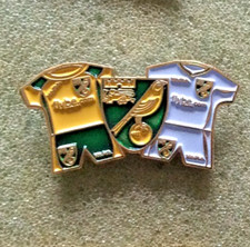 Norwich City Football Club Twin Kit & Crest Badge
