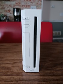 Nintendo Wii Console White RVL-001 Lot Bundle