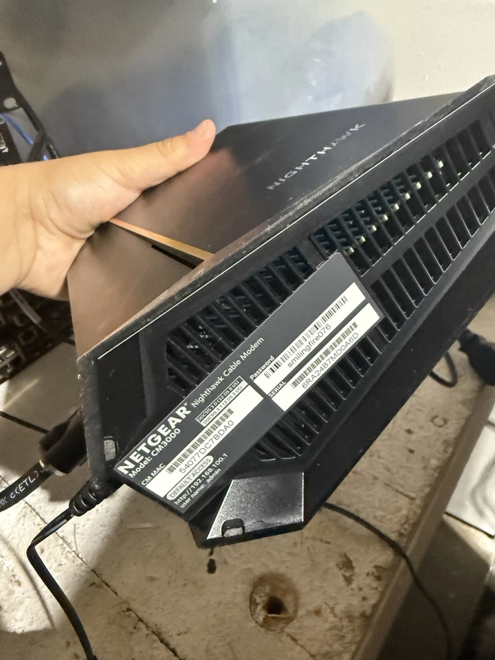 Netgear Nighthawk DOCCSIS Modem/Router. Excellent Condition MSRP $399 - Image 2 of 4