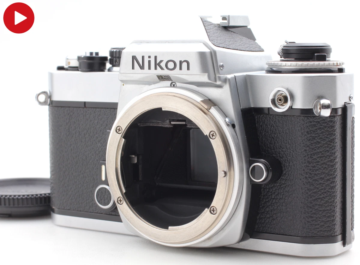 Appareil photo argentique Nikon F100 + objectif Nikkor