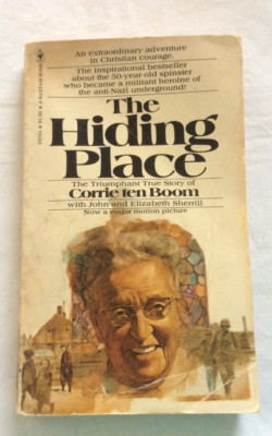 VTG 70s Hiding Place Corrie Ten Boom Bantum Books printed new plates grandmacore