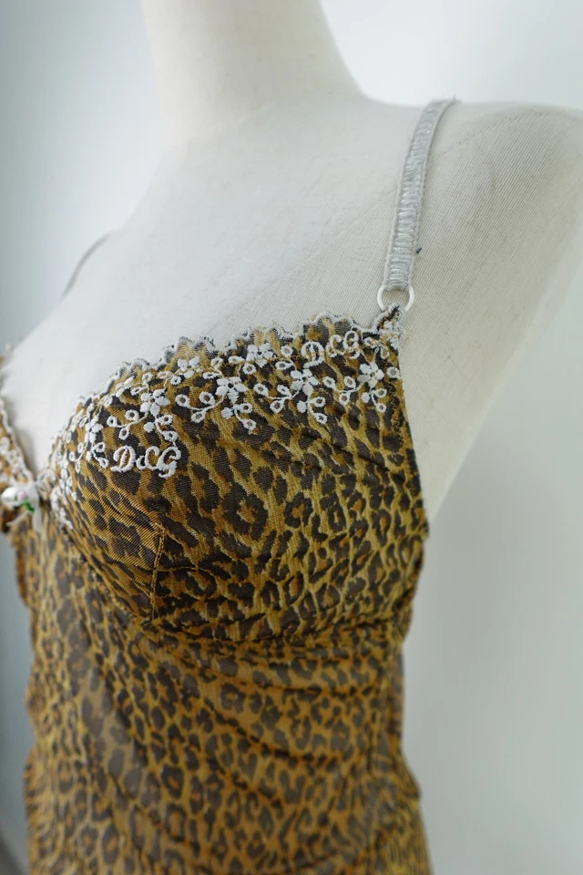 Dolce & Gabbana D&G Women's T-Shirt Size M Vintage Logo Top Italy - Image 3 of 4