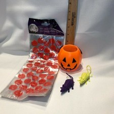 Cute!  Halloween Treat Bags 25 Ct 2 Plastic Rubber Rats Small Pumpkin