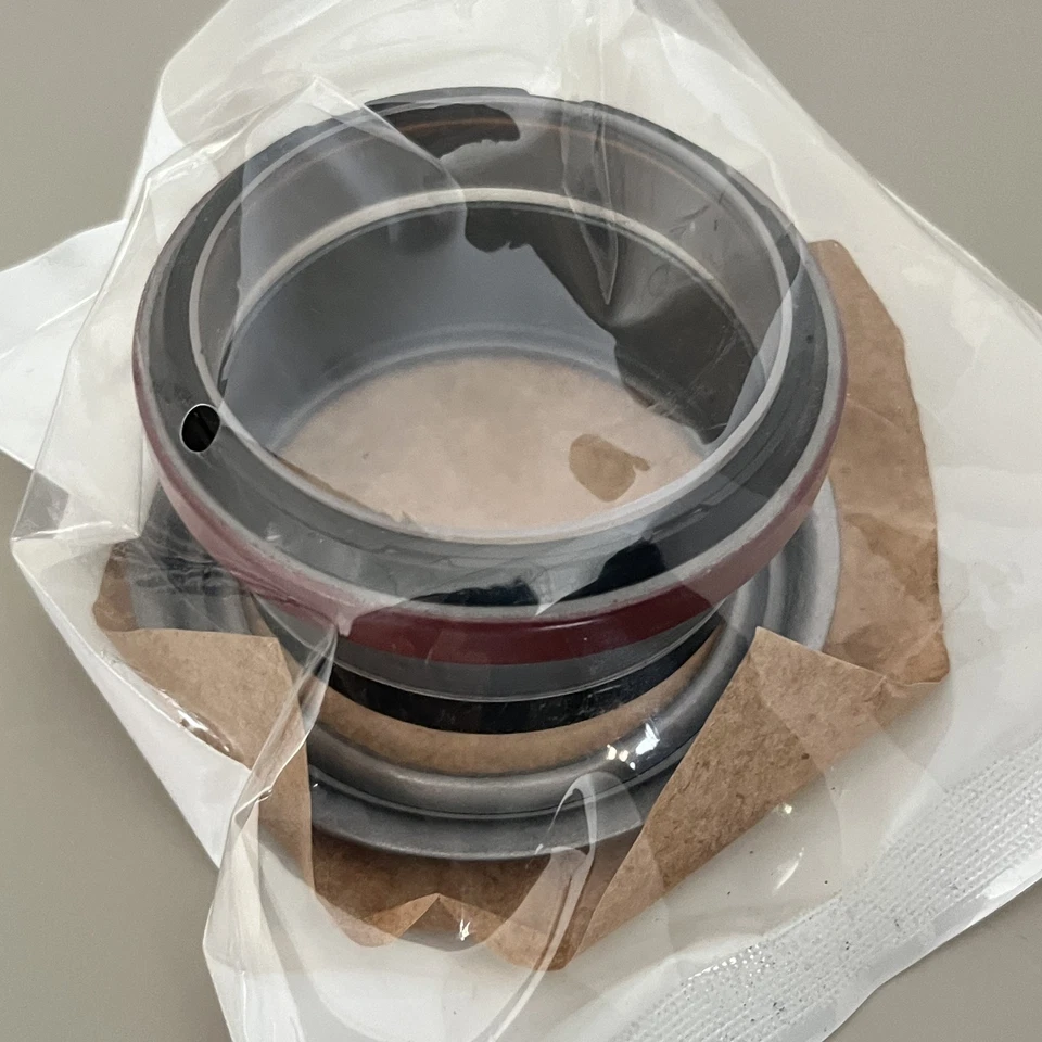 NUEVO Kit de sello de aceite del cigüeñal principal delantero Cummins 3802820 para 89-12 Dodge 5,9 L 6,7 L Foto 2 de 4