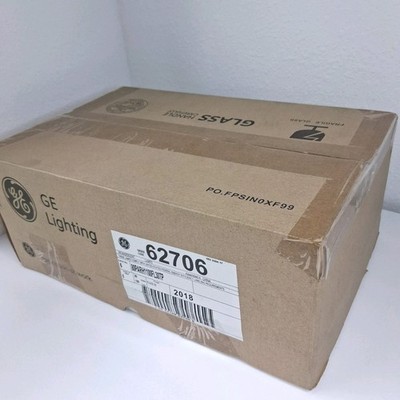 Factory Sealed Box of 6 GE 62706 80PARH1100FL30TP Flood 30 Lamps 80W 120V - NOS