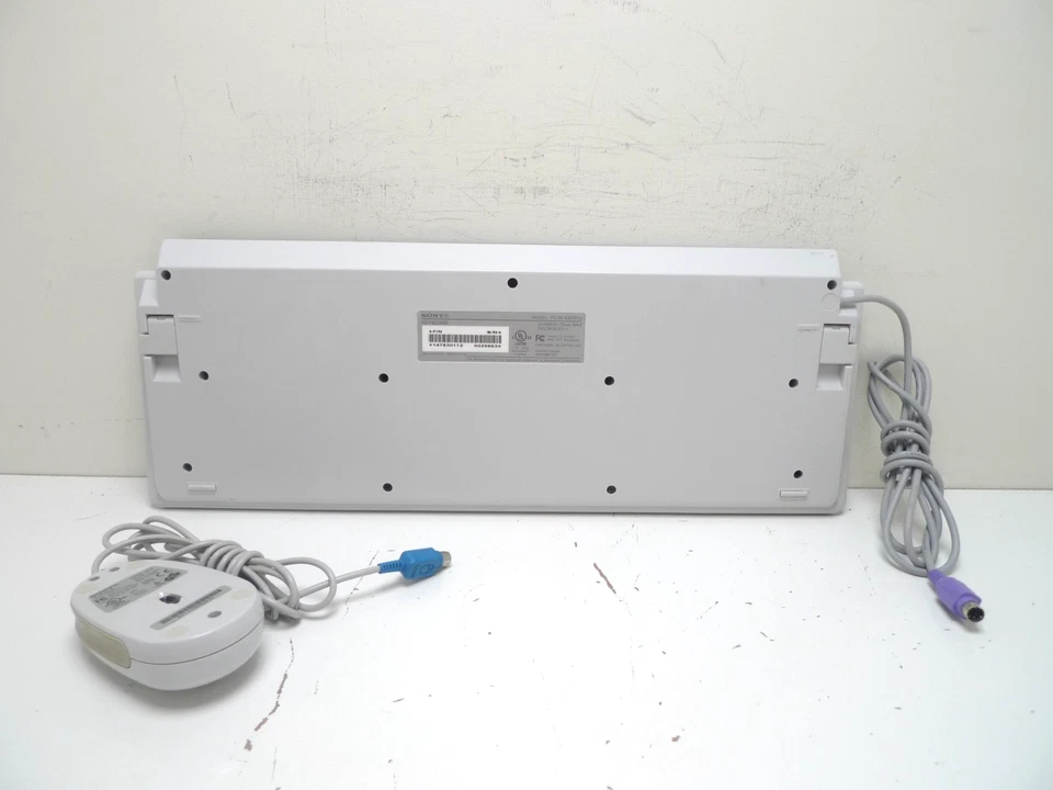 Sony PCVA-KB7P/U Vaio Gray PS/2 Wired Multimedia Keyboard w/ PCVA-MS1PL Mouse - Image 2 of 4