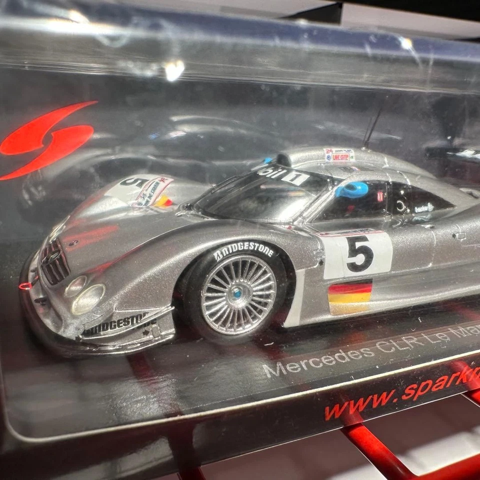 Spark 1/43 Mercedes CLR 1999 Le Mans Minicar #5 - Image 2 of 4