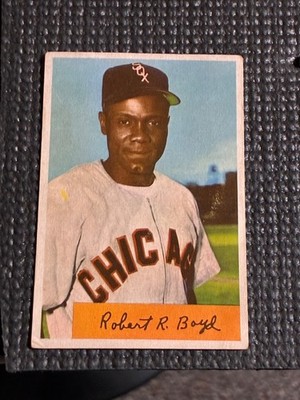 1954 Bowman Robert ''Bob'' Boyd #118-Top Left Corner Has An Indent - VG/EX