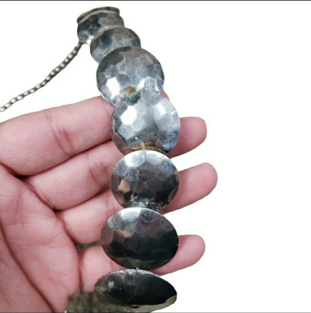 Vintage Silver Toned Hammered Circles Necklace Gem