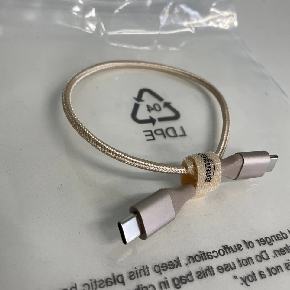 Amazon 1 Foot Double Braided Nylon USB Type-C to Type-C 2.0 Cable  Gold - Image 4 of 4