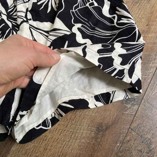 Gap | Linen Blend Black & Ivory Tropical Floral Shorts Med 8 - Picture 6 of 11