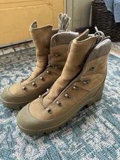 Danner Ich 7” Gore Tex Military Hiker.  Size 11