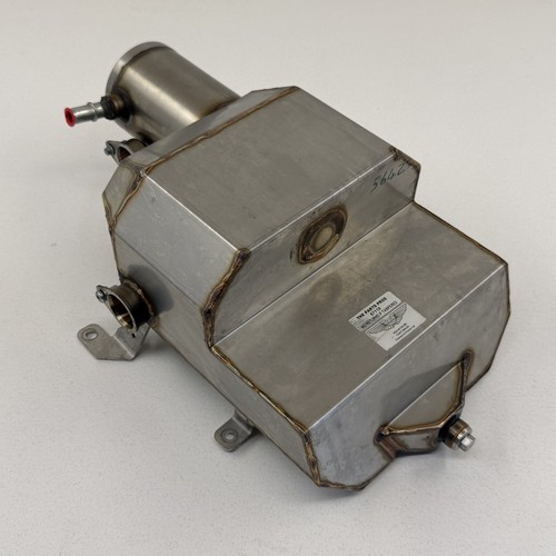 Aston Martin Vantage 2009-2017 Dry sump oil tank Photo - $500