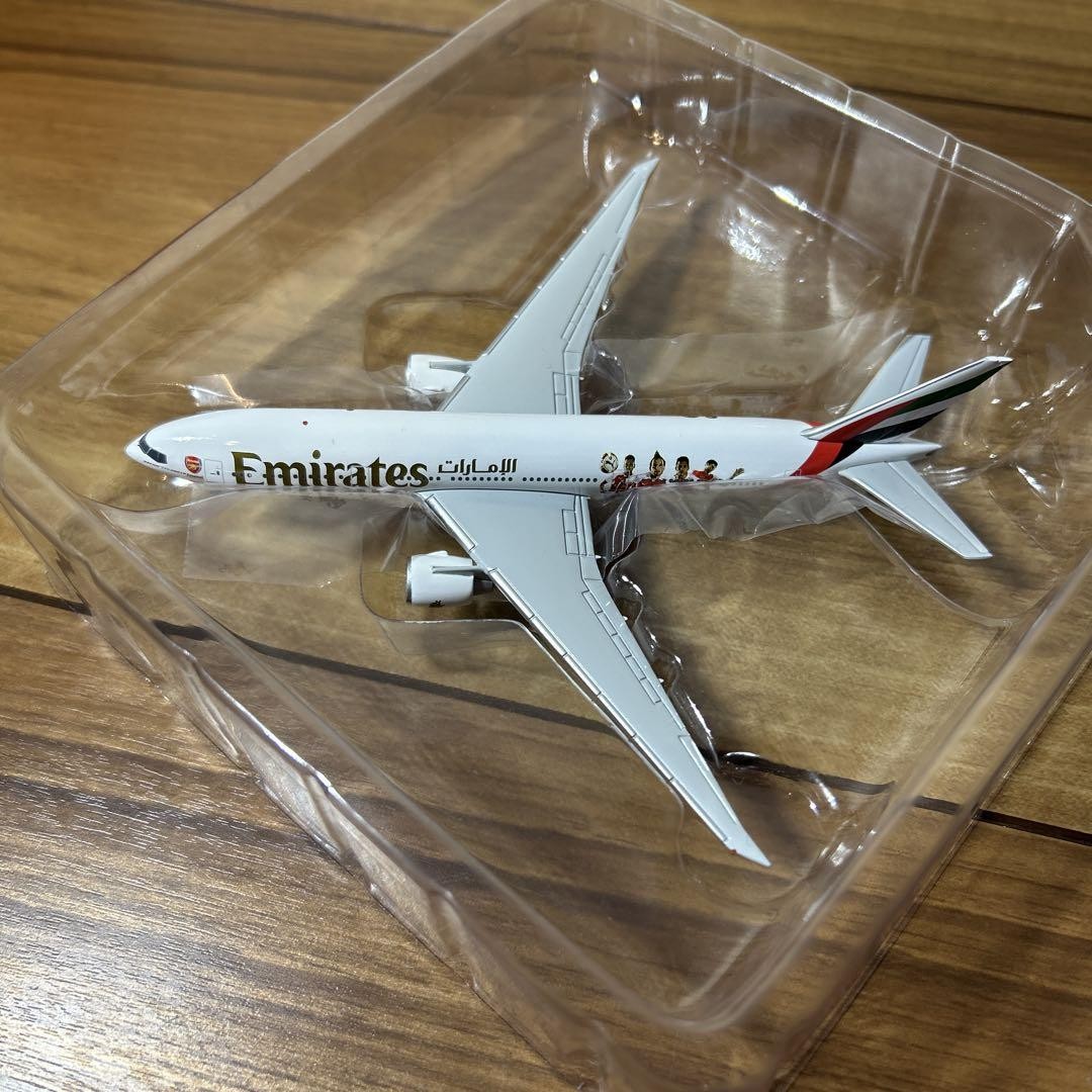 ボーイング 777-200LR Arsenal アーセナル エミレーツ サッカー Boeing 777-200Lr Arsenal Emirates Soccer | eBay