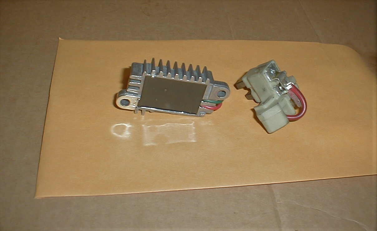 Maserati Biturbo  VOLTAGE REGULATOR & BRUSH PAK alternator **New**313020207/208