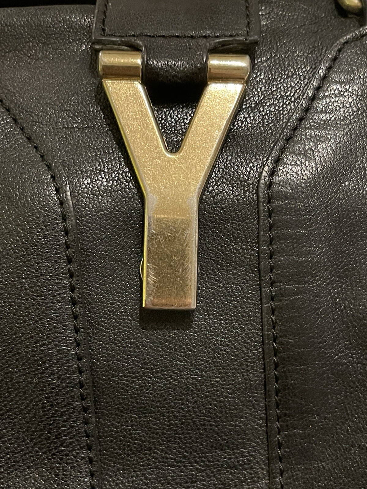 Yves Saint Laurent Cabas Chyc Media In Pelle